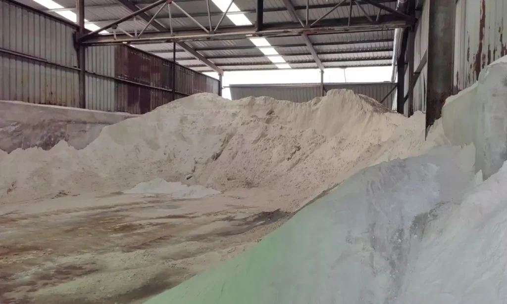 Glass bottle raw materials